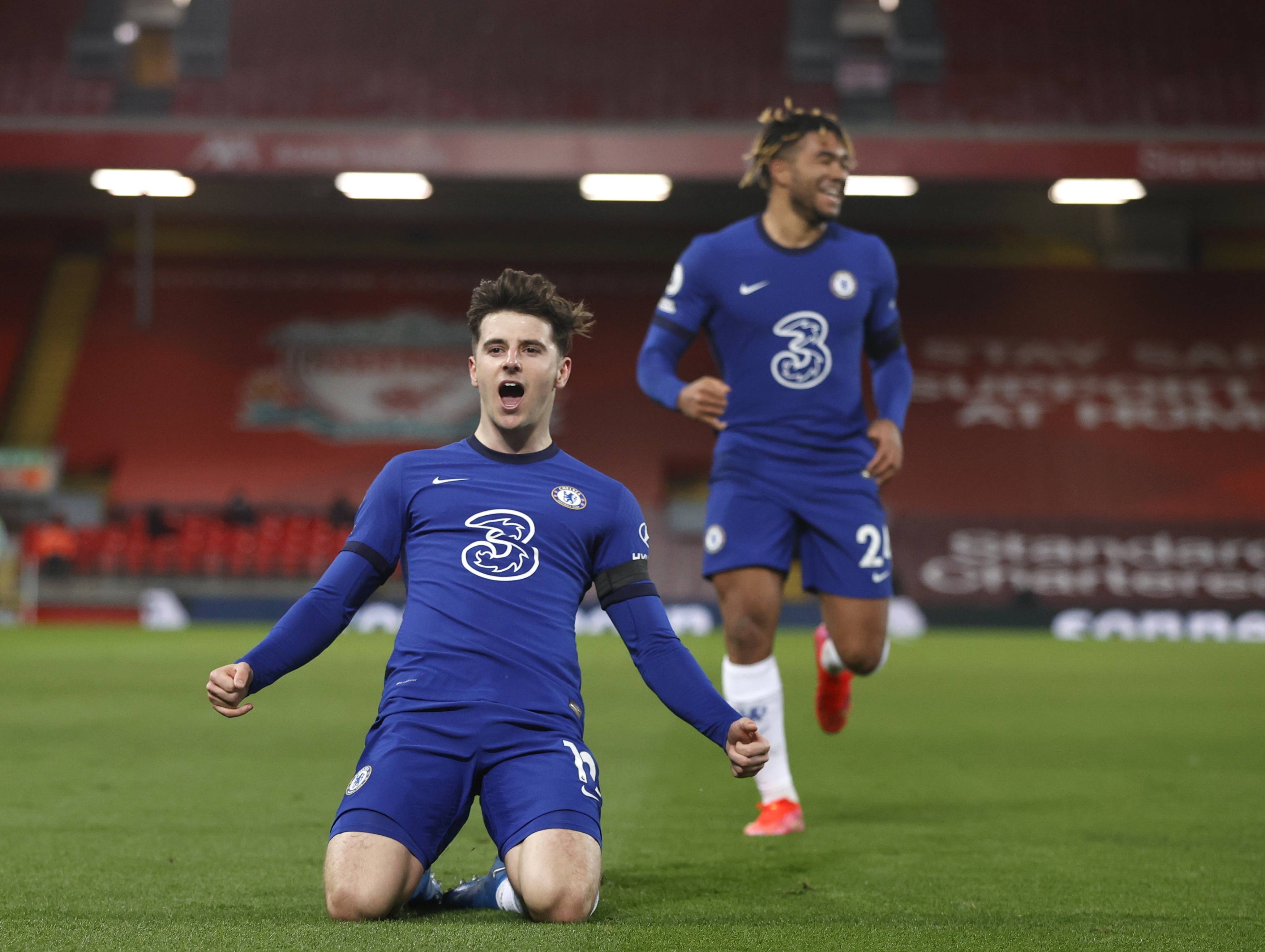 六台记者：奥莫罗迪翁仍留在伦敦等待报价，4队对其有意